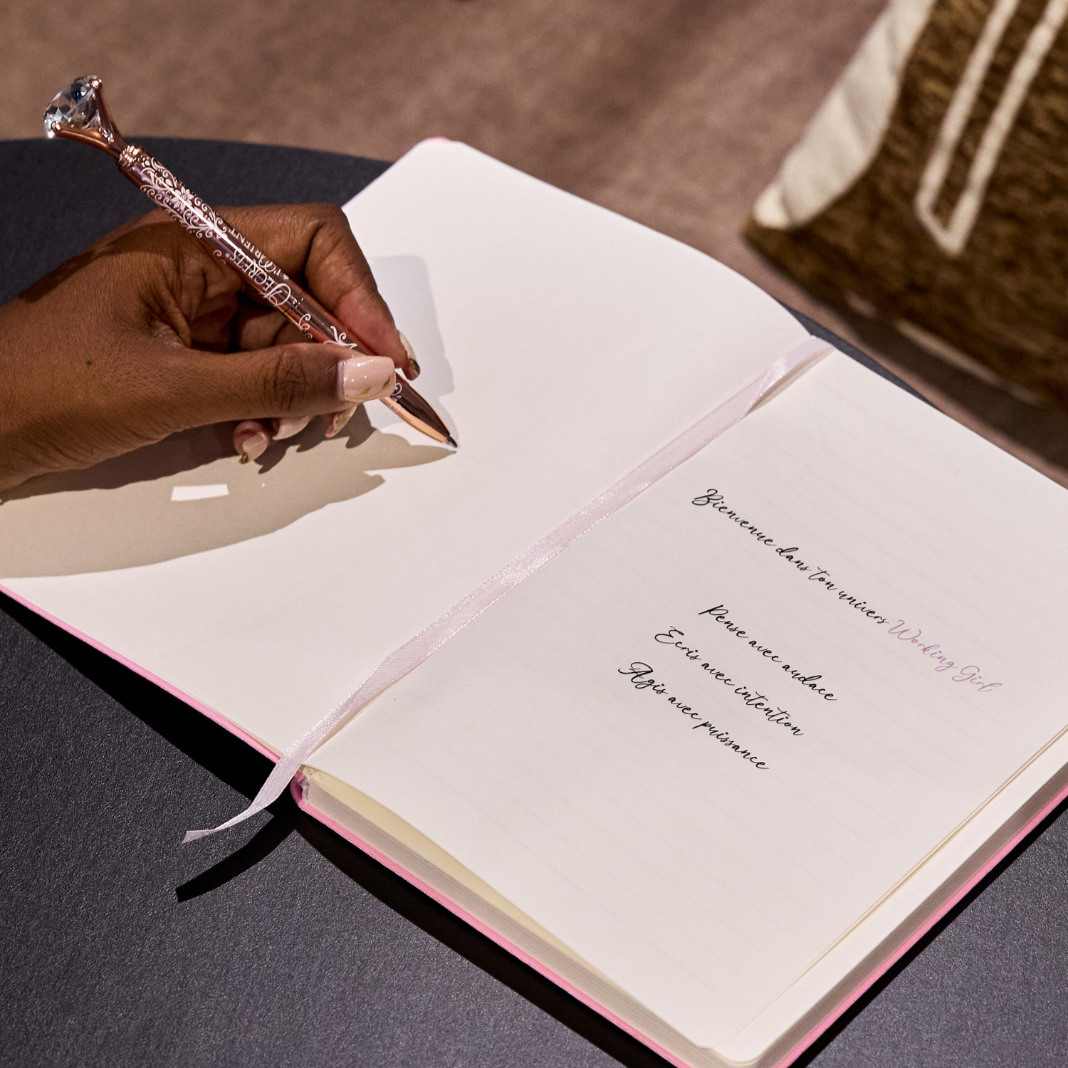 🗒️ Carnet - Working Girl